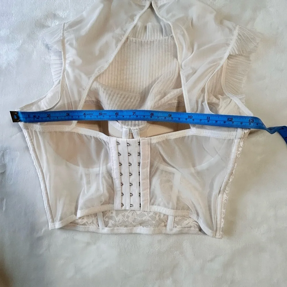 Victoria's Secret Cream Lace Top - Picture 8 of 12
